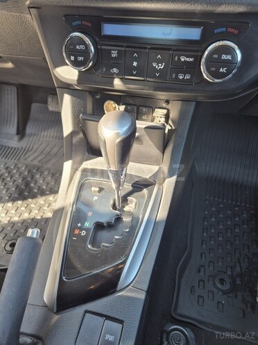 Toyota Corolla 2014, 186,795 km - 1.6 л - Sabirabad