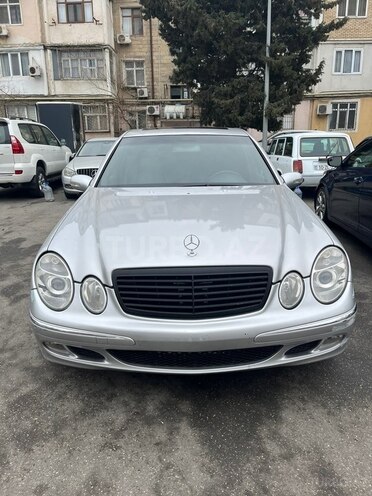 Mercedes E 240 2002, 278,000 km - 2.6 л - Bakı