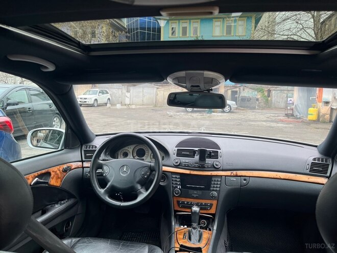 Mercedes E 240 2002, 278,000 km - 2.6 л - Bakı