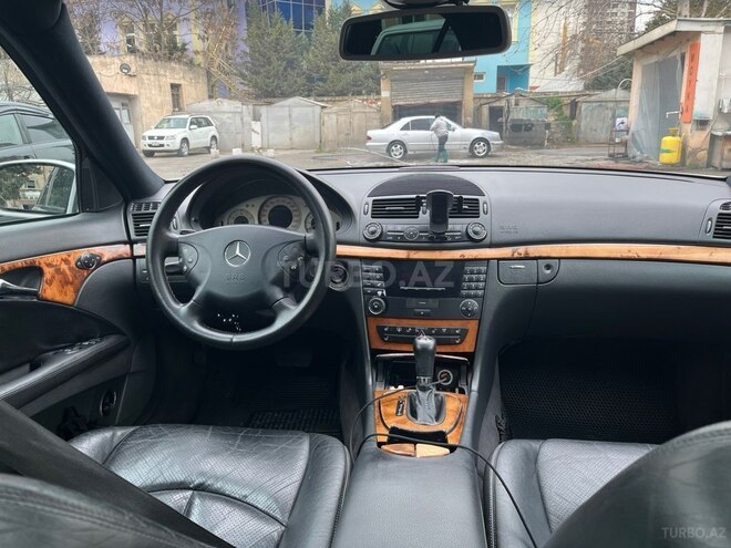 Mercedes E 240 2002, 278,000 km - 2.6 л - Bakı
