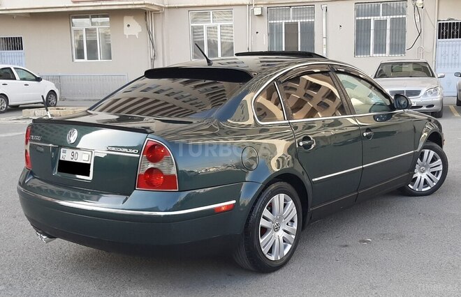 Volkswagen Passat 2004, 355,300 km - 1.8 l - Bakı