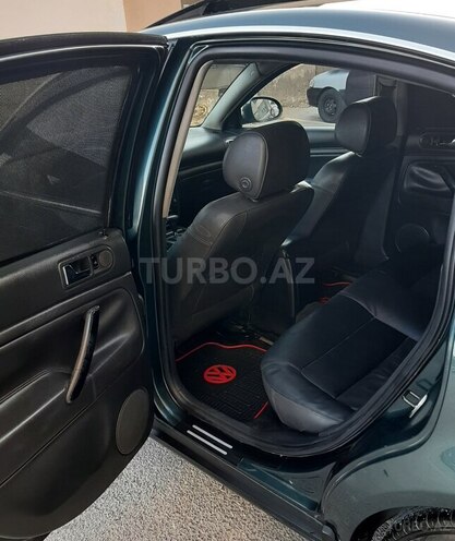 Volkswagen Passat 2004, 355,300 km - 1.8 l - Bakı