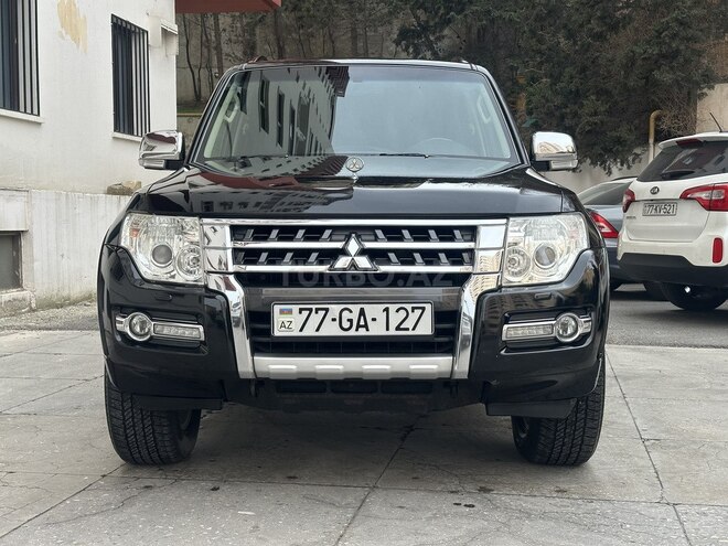 Mitsubishi Pajero 2014, 136,000 km - 3.8 л - Bakı