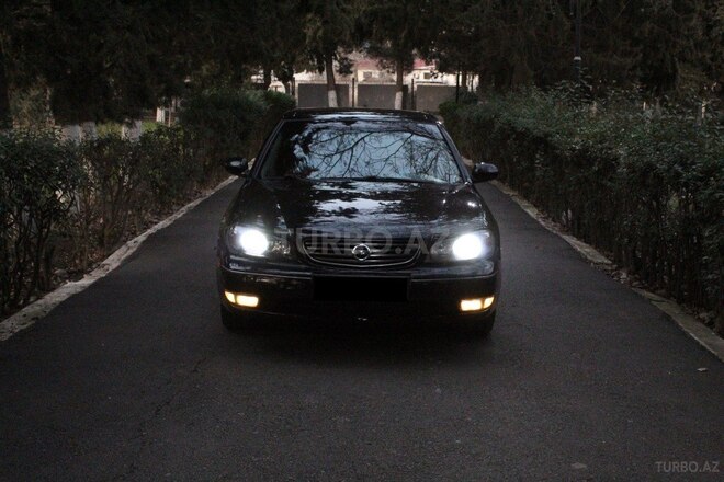 Nissan Maxima-1