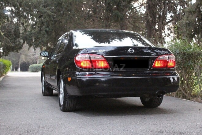 Nissan Maxima-4