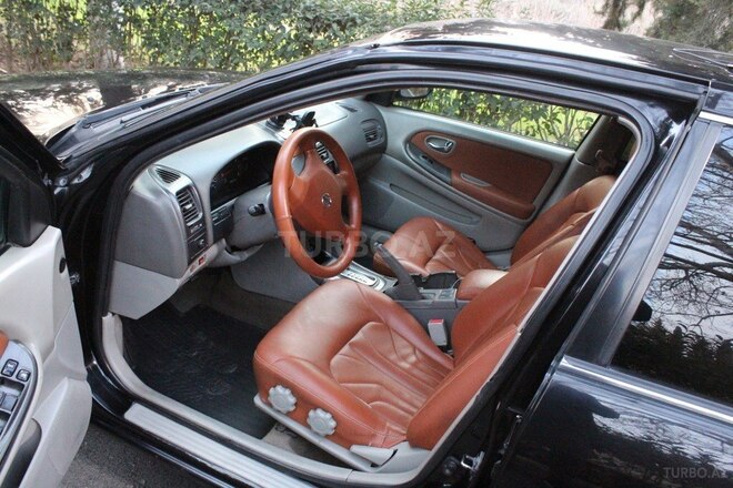 Nissan Maxima-10