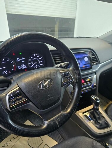 Hyundai Elantra 2017, 167,372 km - 2.0 л - Bakı