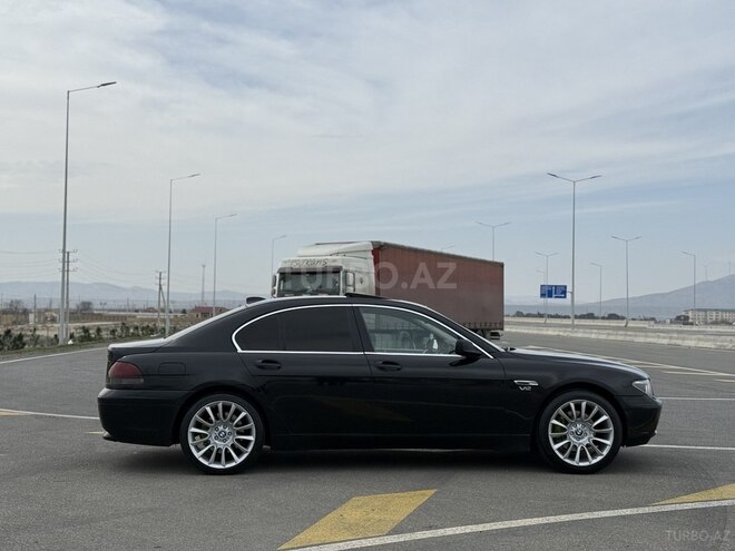 BMW 745-7