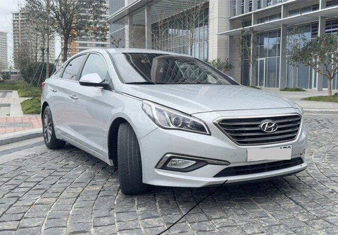 Hyundai Sonata-2