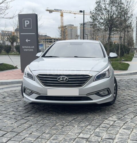 Hyundai Sonata-1