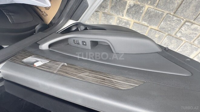 Hyundai Sonata-10