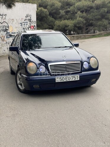 Mercedes E 240 1998, 245,450 km - 2.4 l - Bakı