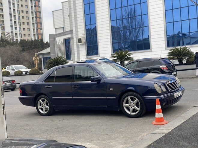 Mercedes E 240 1998, 245,450 km - 2.4 l - Bakı
