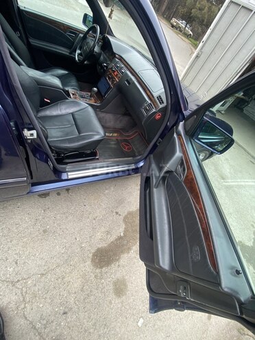 Mercedes E 240 1998, 245,450 km - 2.4 l - Bakı