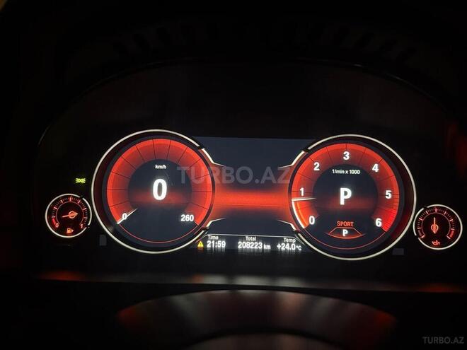 BMW  2013, 233,000 km - 2.0 l - Bakı