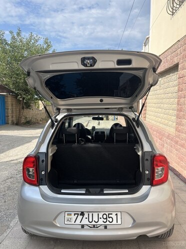 Nissan March-7