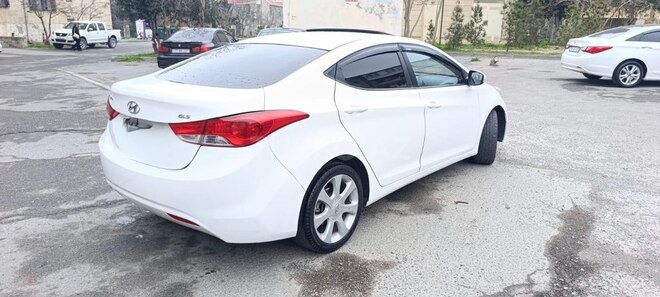 Hyundai Elantra 2013, 270,000 km - 1.8 л - Bakı