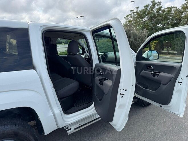 Volkswagen Amarok-12
