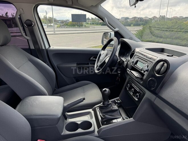 Volkswagen Amarok-13
