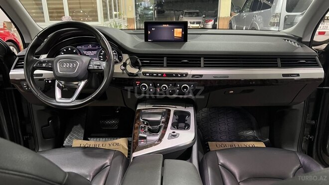 Audi Q7-14