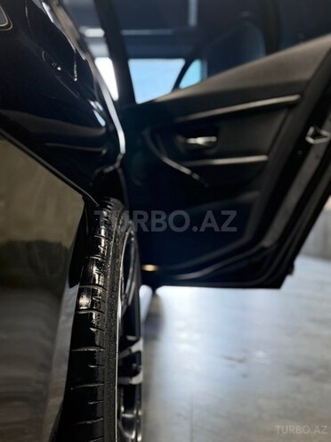 BMW 330 2015, 200,000 km - 2.0 l - Bakı