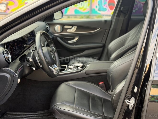 Mercedes E 220 d-9