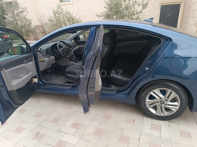 Hyundai Elantra 2016, 137,760 km - 2.0 l - Bakı