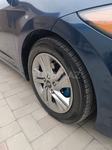 Hyundai Elantra 2016, 137,760 km - 2.0 l - Bakı