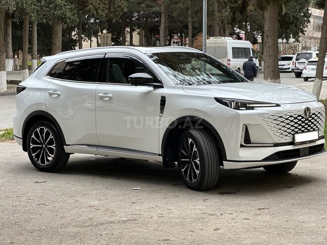 Changan CS 55 Plus 2025, 25,500 km - 1.5 л - Bakı