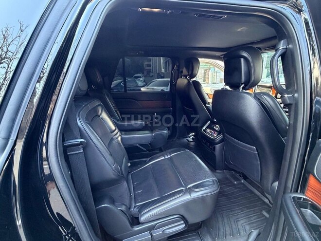 Lincoln Navigator-14