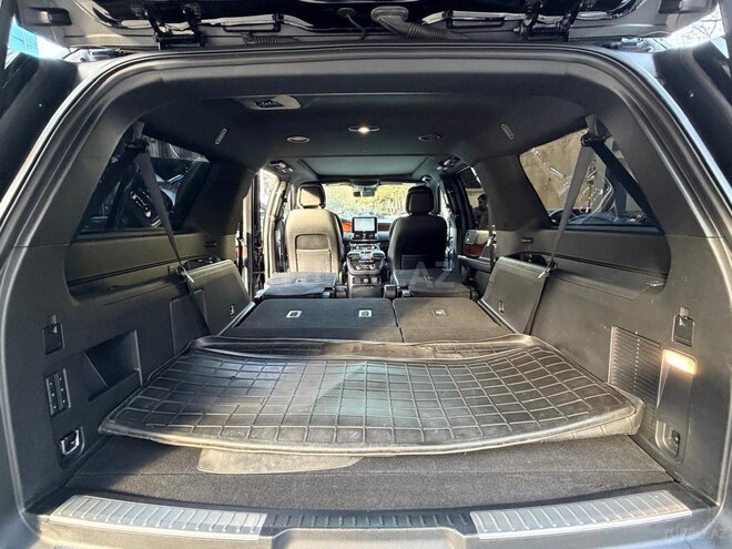 Lincoln Navigator-16