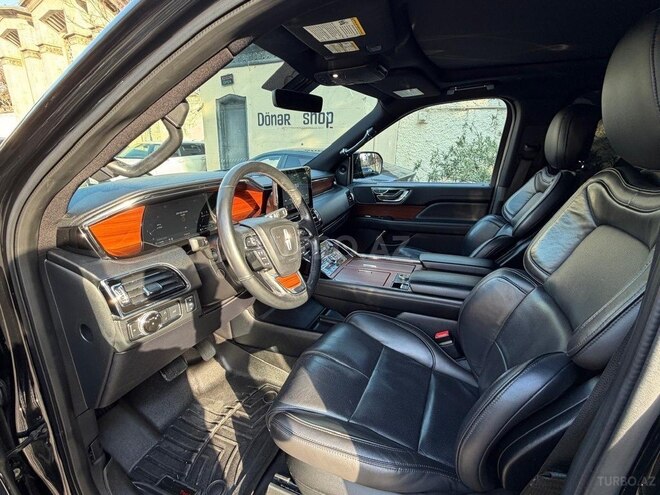 Lincoln Navigator-10
