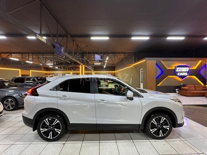 Mitsubishi Eclipse Cross-9