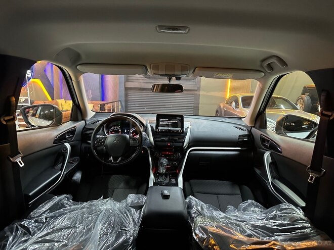 Mitsubishi Eclipse Cross-19