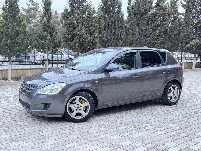 Kia Ceed 2007, 300,000 km - 1.6 л - Bakı