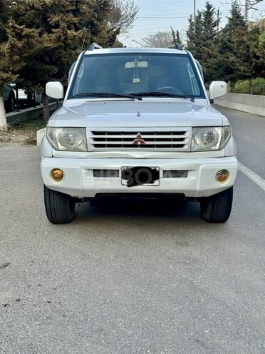 Mitsubishi Pajero io 1999, 339,000 km - 1.8 л - Bakı
