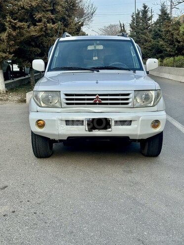 Mitsubishi Pajero io 1999, 339,000 km - 1.8 л - Bakı