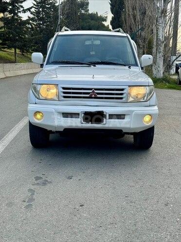 Mitsubishi Pajero io 1999, 339,000 km - 1.8 л - Bakı