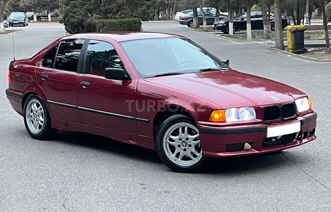 BMW 318 1992, 215,423 km - 1.8 л - Bakı