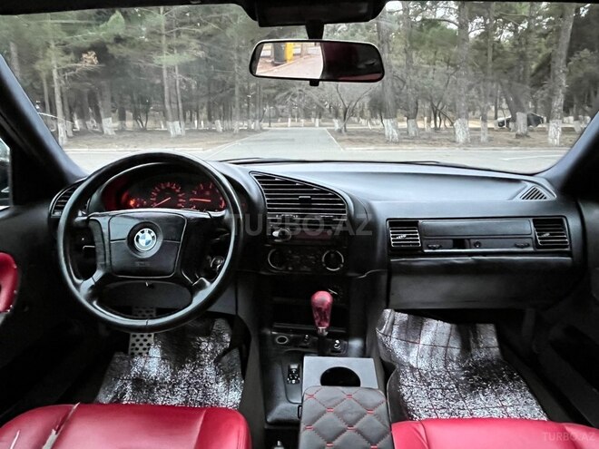 BMW 318 1992, 215,423 km - 1.8 л - Bakı