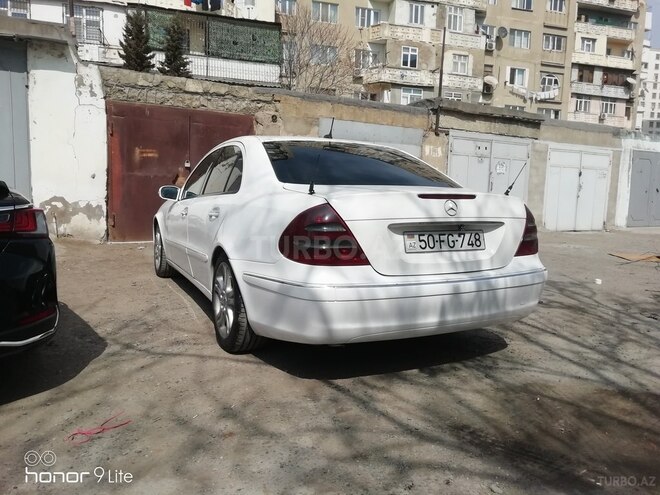 Mercedes E 220-4