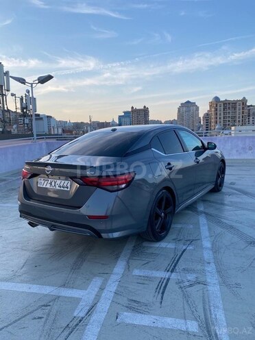 Nissan Sentra-5