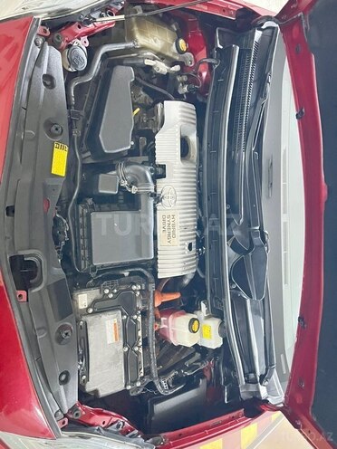 Toyota Prius-13