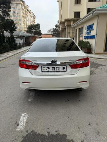 Toyota Camry-2