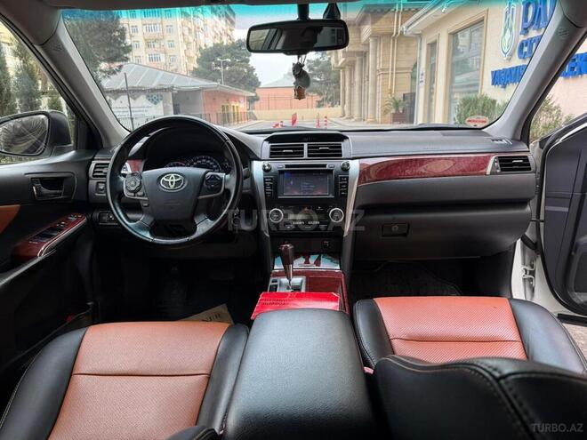 Toyota Camry-6