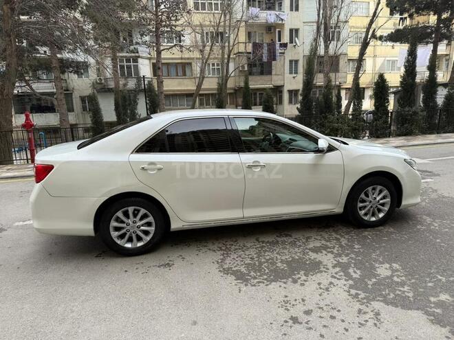 Toyota Camry-4