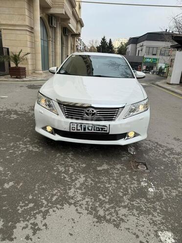 Toyota Camry-1