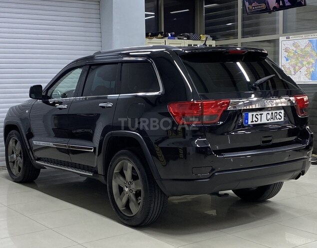 Jeep Grand Cherokee-10