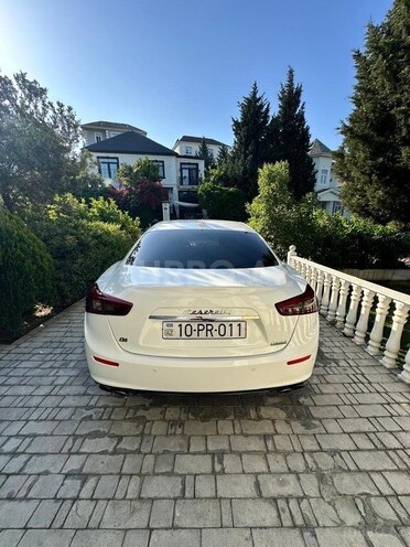 Maserati Ghibli-2