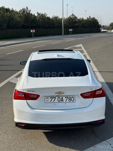 Chevrolet Malibu-8
